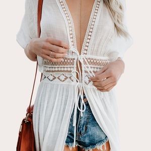 NWT Boho Bridal Kimono with Lace Trim